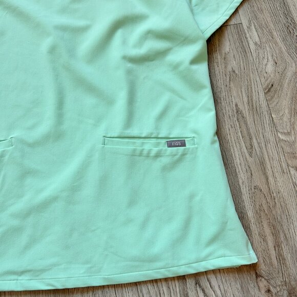 Figs Casma Top and Kade Bottoms Scrub Set  in Mariner Blue Green Size L NWT - Picture 4 of 10